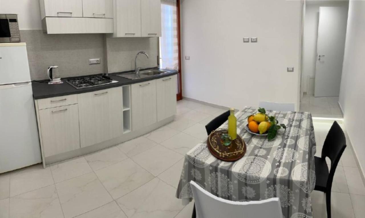 A Casa E' Mamma Apartment ซอร์เรนโต ภายนอก รูปภาพ