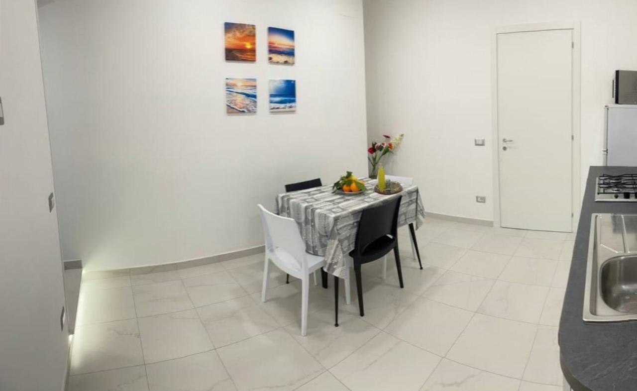 A Casa E' Mamma Apartment ซอร์เรนโต ภายนอก รูปภาพ